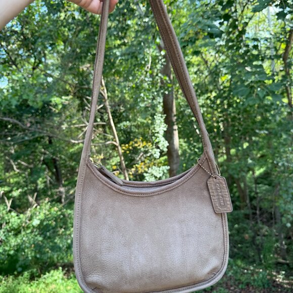 Mini zip ergo, in lovely sand! So chic for fall! - Picture 2 of 14